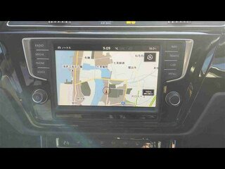 2017 Volkswagen Touran II, чёрный, 1600000 рублей, вид 3