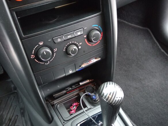 2010 Peugeot 207 I Рестайлинг, красный, 499999 рублей - вид 18