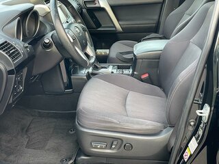 2017 Toyota Land Cruiser Prado 150 Series Рестайлинг 1, чёрный, 4200000 рублей, вид 5