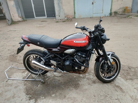 2018 Kawasaki Z 900RS, коричневый, 752559 рублей - вид 2