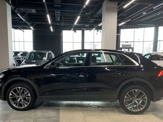 2022 Audi Q8 55 TFSI I (4M), чёрный, 9000000 рублей, вид 3