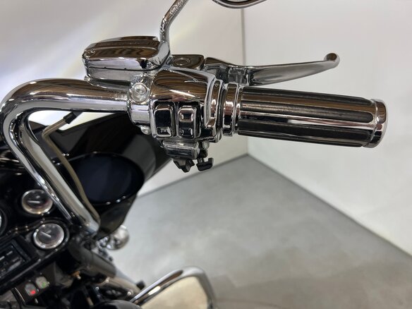 2012 Harley-Davidson Electra Glide, чёрный, 730000 рублей - вид 27