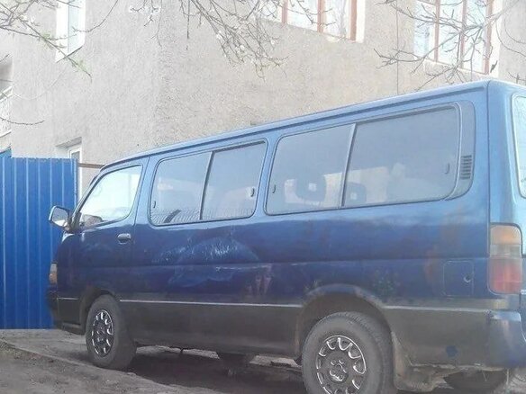 1991 Toyota HiAce H100, синий, 170000 рублей - вид 1