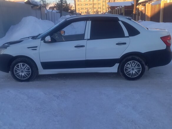 2014 Lada (ВАЗ) Granta I, белый, 520000 рублей - вид 12
