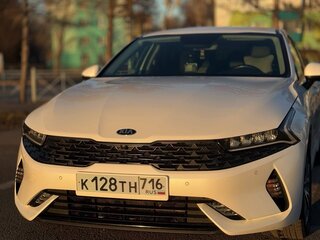 2020 Kia K5 III, белый, 2950000 рублей, вид 3