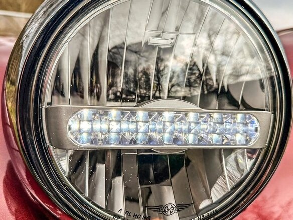 2022 Morgan Plus Six, красный - вид 13