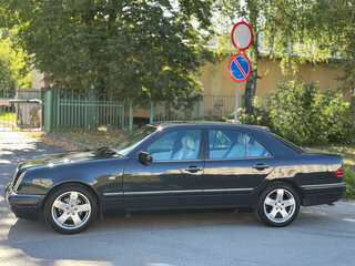 1997 Mercedes-Benz E-Класс 240 II (W210, S210), синий, 575000 рублей, вид 2