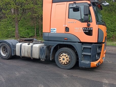 2013 Ford Cargo, оранжевый, 1300000 рублей, вид 4