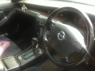 1998 Nissan Laurel VIII (C35), серебристый, 860000 рублей, вид 3