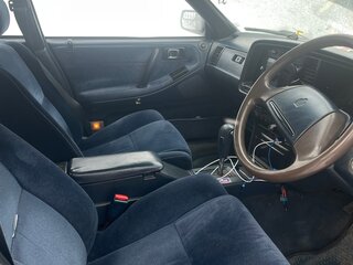 1991 Toyota Crown VIII (S130), серый, 280000 рублей, вид 3