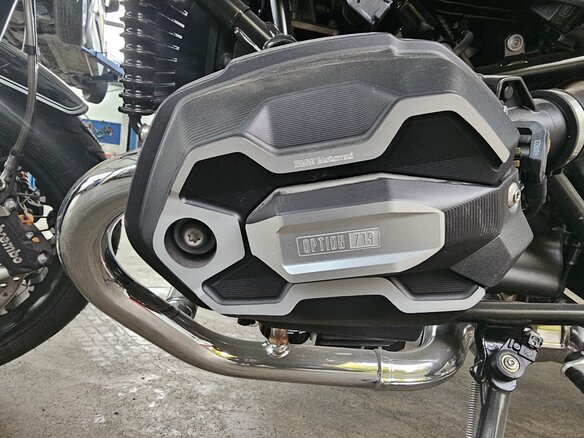 2023 BMW R Nine T, серебристый, 4500000 рублей - вид 3