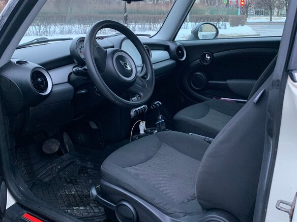 2009 Mini Hatch One II (R56), бежевый, 900000 рублей - вид 14