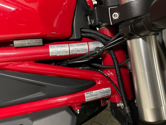 2019 Ducati Monster 797, красный, 850000 рублей - вид 15