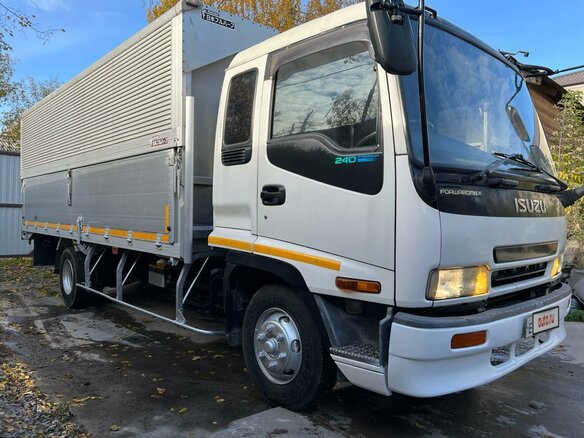 2001 Isuzu Forward (F-Series), белый, 3500000 рублей - вид 10