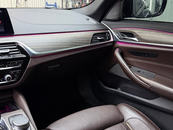 2019 BMW 5 серии 530d xDrive VII (G30/G31/G38), чёрный, 4699000 рублей - вид 11