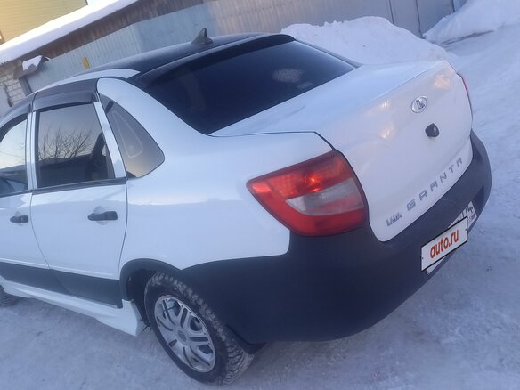 2014 Lada (ВАЗ) Granta I, белый, 520000 рублей - вид 9