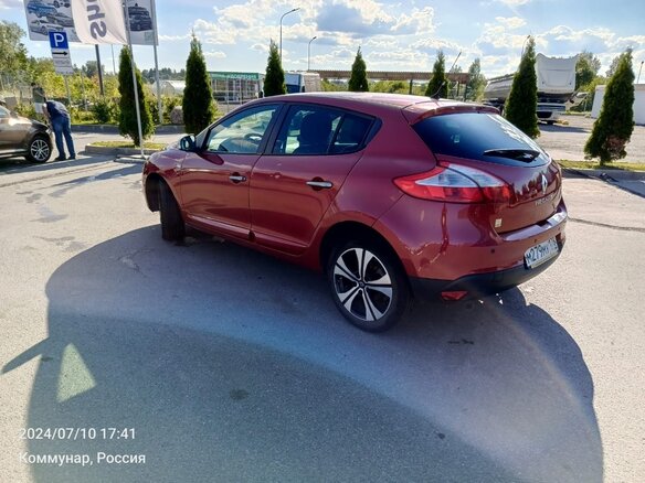 2012 Renault Megane III, пурпурный, 650000 рублей - вид 5
