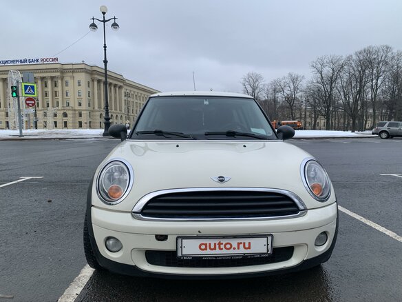 2009 Mini Hatch One II (R56), бежевый, 900000 рублей - вид 2