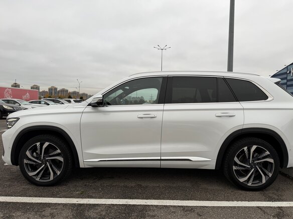 2024 Geely Monjaro (Xingyue L) I Рестайлинг (China Market), белый, 3200000 рублей - вид 6