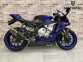2015 Yamaha YZF-R1, синий