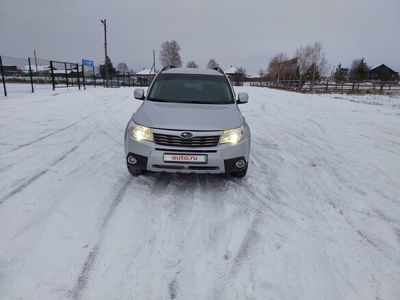 2010 Subaru Forester III, серебристый, 1310000 рублей - вид 3
