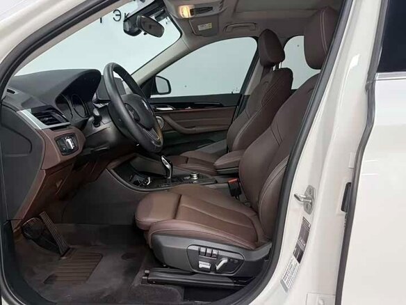 2022 BMW X1 20Li sDrive II (F48) Рестайлинг, белый - вид 8