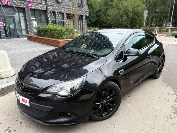 2014 Opel Astra GTC J Рестайлинг, чёрный, 1100000 рублей - вид 1