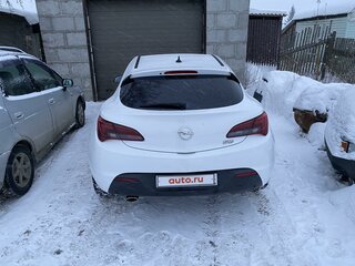 2013 Opel Astra GTC J Рестайлинг, белый, 930000 рублей, вид 3