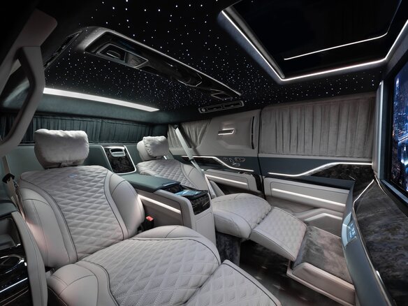 2024 Cadillac Escalade ESV V Рестайлинг, чёрный, 53400000 рублей - вид 5