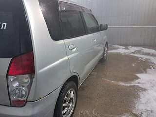 2002 Mitsubishi Dingo I Рестайлинг, серебристый, 260000 рублей, вид 3