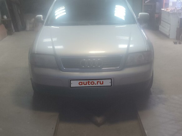 1998 Audi A6 II (C5), серебристый, 400000 рублей - вид 5