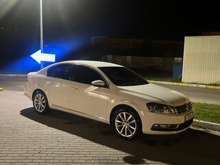 2012 Volkswagen Passat B7, белый, 1300000 рублей, вид 1