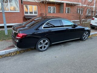 2016 Mercedes-Benz E-Класс 220 d V (W213, S213, C238), чёрный, 3850000 рублей, вид 4