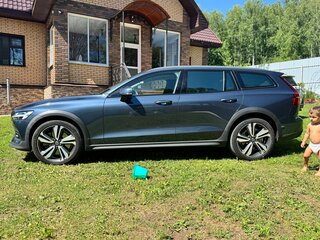 2021 Volvo V60 Cross Country II, синий, 3817000 рублей, вид 3