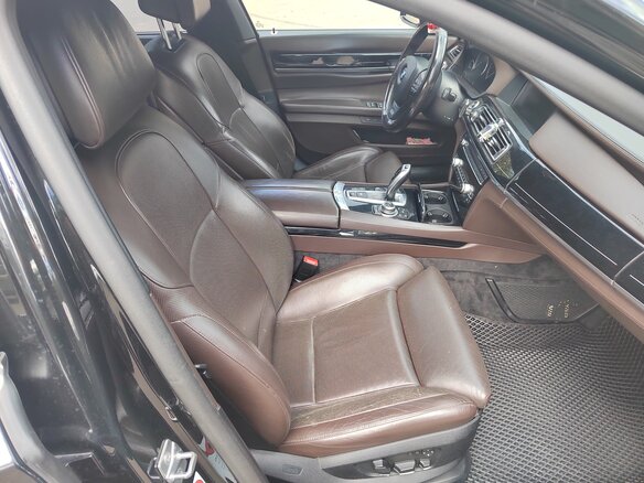 2009 BMW 7 серии 730d V (F01/F02/F04), чёрный - вид 13