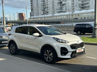 2019 Kia Sportage IV Рестайлинг, белый, 2800000 рублей, вид 1