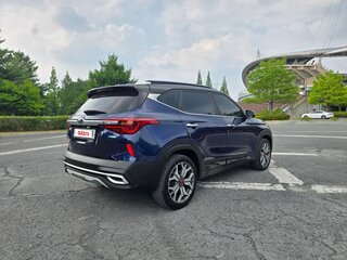 2022 Kia Seltos I, синий, 1680010 рублей, вид 3