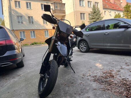 2011 Suzuki DR-Z 400 SM, чёрный, 520000 рублей, вид 2