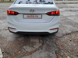 2017 Hyundai Solaris II, белый, 1350000 рублей, вид 4