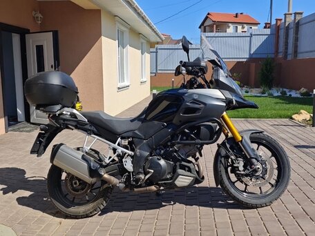 2015 Suzuki V-Strom 1000, чёрный, 750000 рублей, вид 3