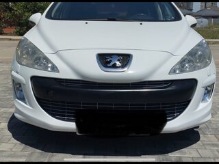 2010 Peugeot 308 I, белый, 640000 рублей, вид 2