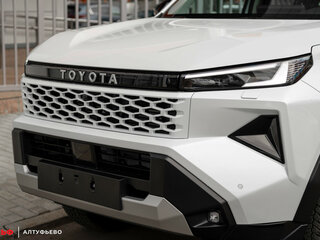 2026 Toyota Hilux IX, белый, 7590000 рублей, вид 3
