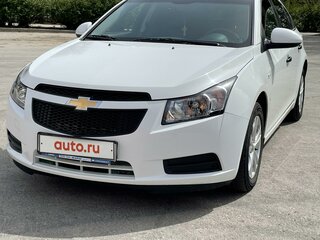 2012 Chevrolet Cruze I, белый, 1400000 рублей, вид 2