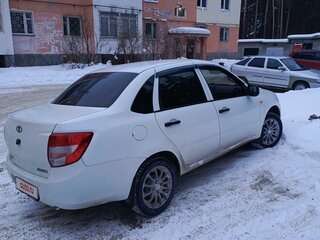 2014 Lada (ВАЗ) Granta I, белый, 500000 рублей, вид 4