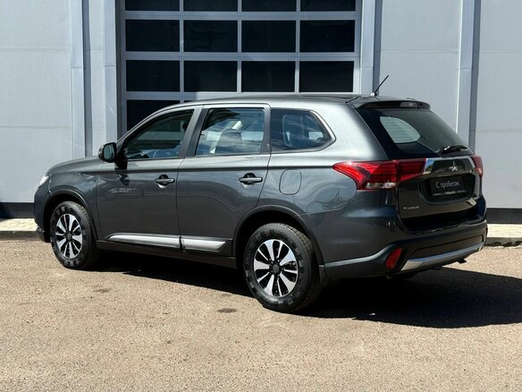 2015 Mitsubishi Outlander III Рестайлинг 2, серый - вид 2