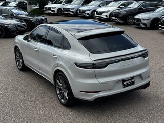 2022 Porsche Cayenne Turbo III, серебристый, 21311105 рублей, вид 2