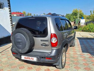 2012 Chevrolet Niva I Рестайлинг, серый, 650000 рублей, вид 3