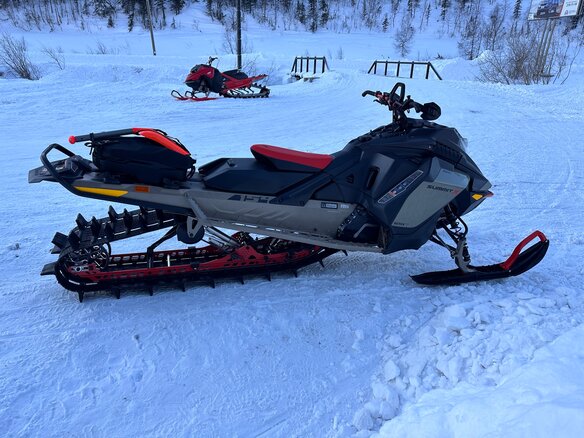 2021 BRP Ski-Doo Summit 850, золотистый, 2100000 рублей - вид 9