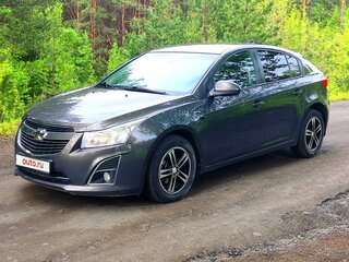 2013 Chevrolet Cruze I Рестайлинг, серый, 900000 рублей, вид 1