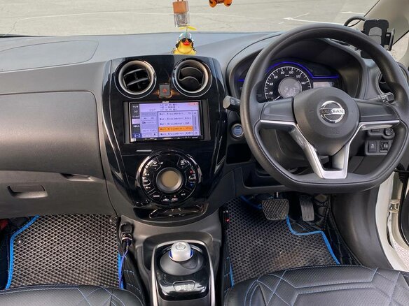 2018 Nissan Note e-Power II Рестайлинг, белый, 1150000 рублей - вид 6